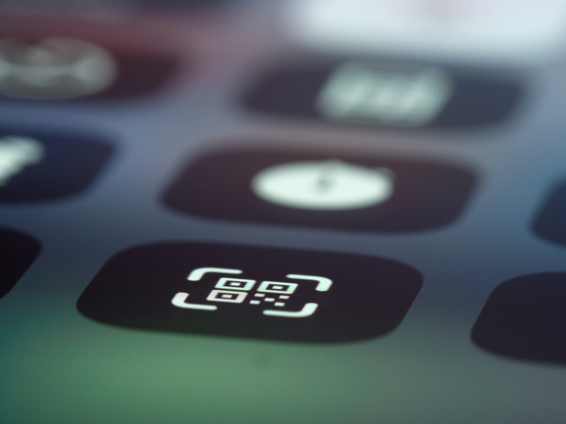 Safely Scan QR Code on iOS